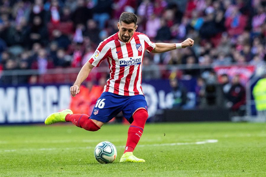 Héctor Herrera fue titular con el Atlético de Madrid (EFE)