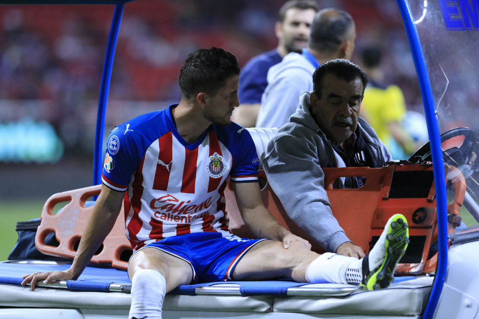 Hiram Mier causa baja de la selección mexicana por lesión (Imago7)