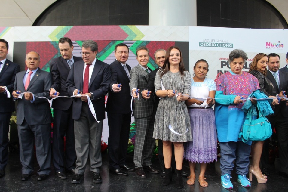 “Artesanías y Gastronomía de los Pueblos Indígenas Expo Navidad”. (Cortesía)