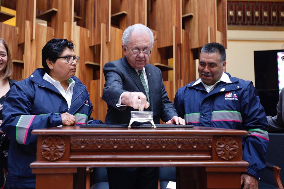 Javier Jiménez Espriú, titular de SCT, en celebración del Día del Cartero. (Nelly Salas | Milenio)