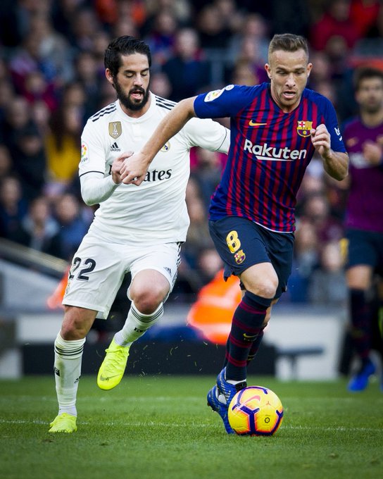 Isco Alarcón y Arthur Melo (Twitter @FCBarcelona_es)