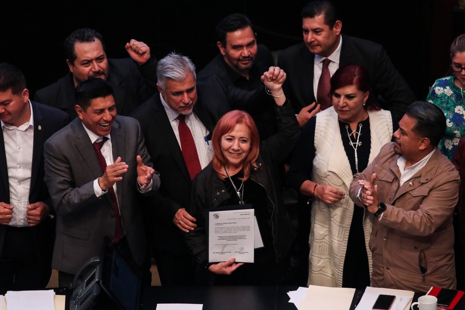 Rosario Piedra rindió protesta como titular de la CNDH entre empujones y gritos. (Cuartoscuro)