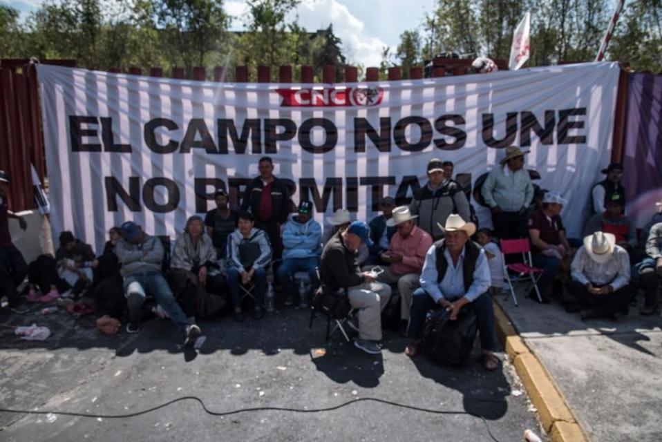 Campesinos en bloqueo a la Cámara de Diputados (Cuartoscuro)