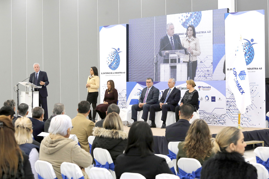 En la ceremonia de inauguración de este evento realizado en el Centro de Convenciones Torreón. (Mauricio Román)