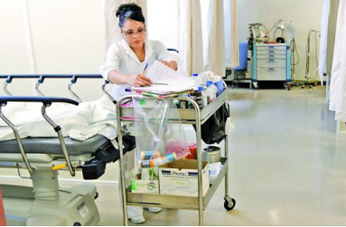 El IMSS construirá 111 hospitales más en el país. (Archivo)
