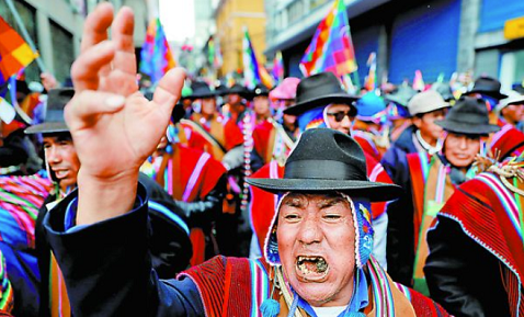 Las protestas en Bolivia siguen en apoyo del ex presidente Evo Morales. (Reuters)