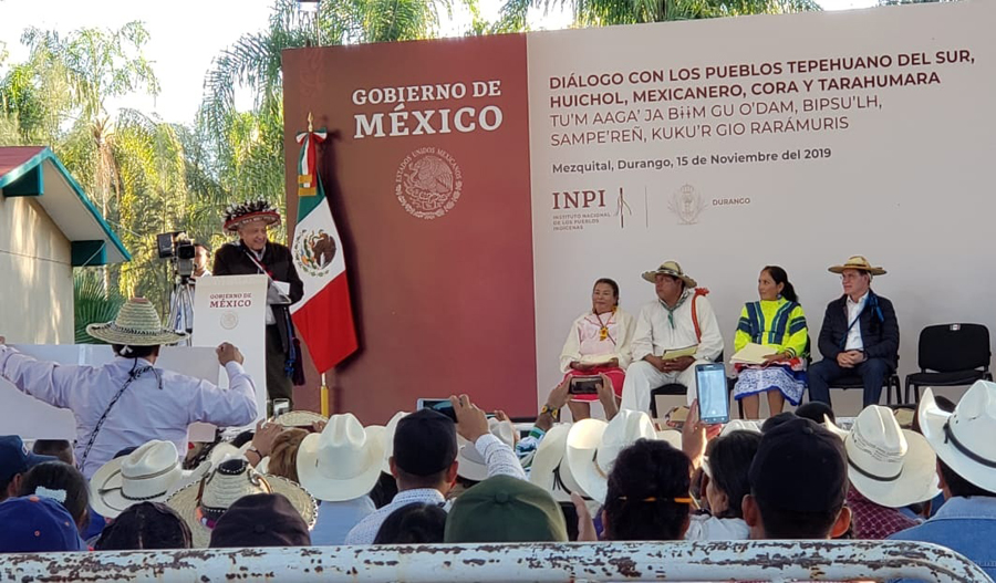 El presidente estuvo en la zona indígena en la comunidad San Francisco de El Mezquital. (Gilberto lastra)