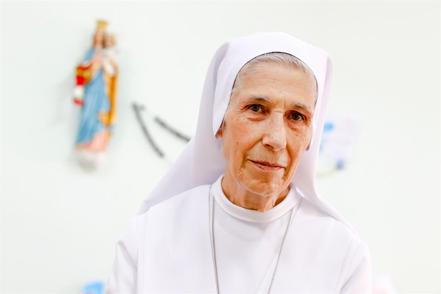 Ana Rosa Sivori, de 77 años, llama al Papa por su nombre de pila: Jorge. (EFE)