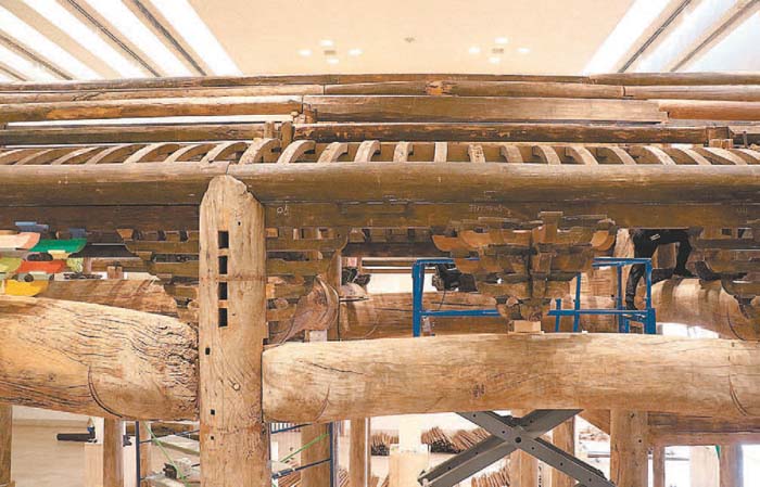 Actualmente se monta la reconstrucción de un templo del clan Wang. Gustavo Mendoza Lemus