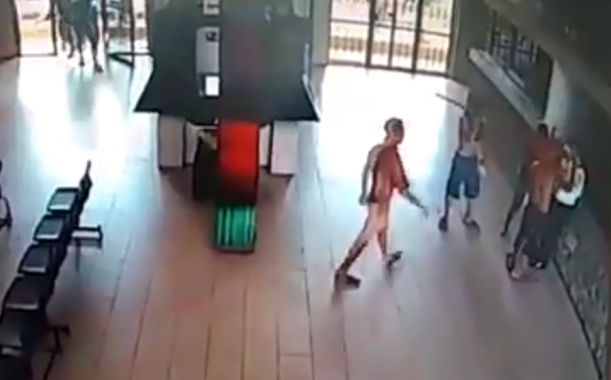 La dependencia evacuó a su personal para "resguardar su integridad y seguridad". (Especial)