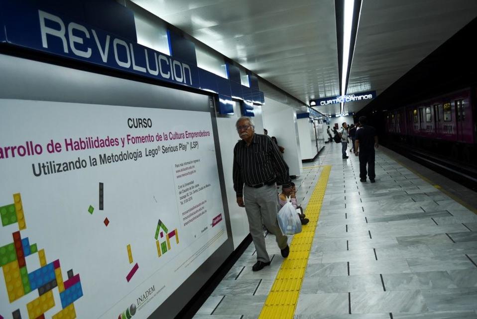 Estación del Metro Revolución en la CdMx. (Archivo Cuartoscuro)