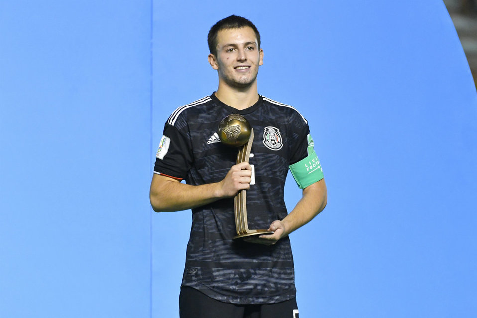 Eugenio Pizzuto conquista el Balón de Bronce del Mundial Sub 17 (Imago7)