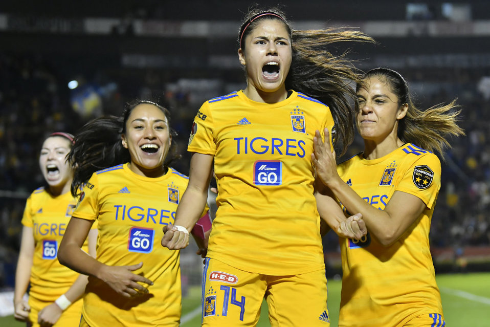 El festejo de Lizbeth Ovalle tras marcar en el Tigres vs Xolos en la Liga MX Femenil (Imago7)