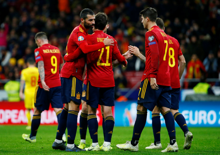 España goleó a Rumania en la eliminatoria para la Euro (AFP)