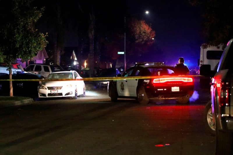 LA Policía informó que en la fiesta había familiares y amigos. (AP)