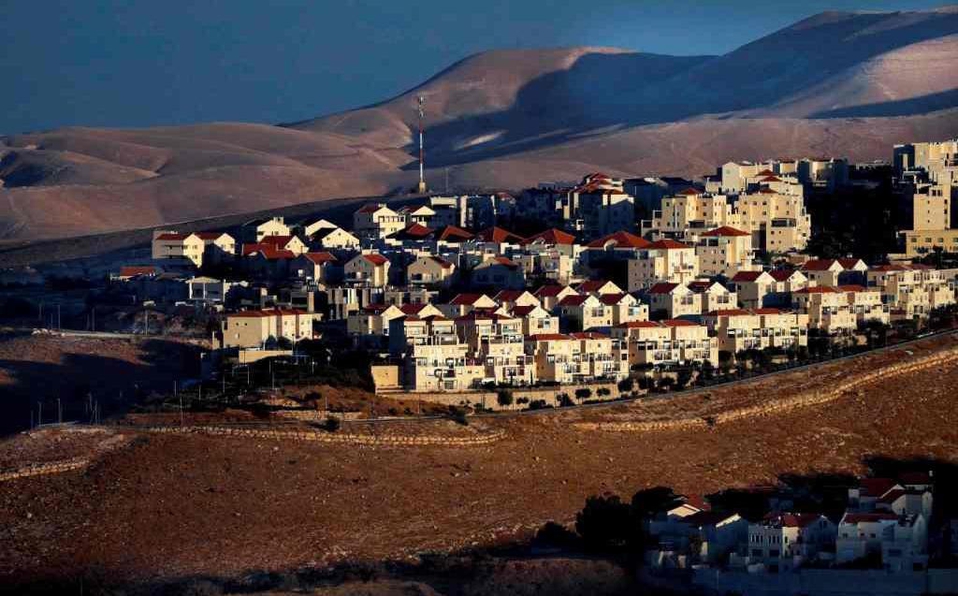 La mayoría de la comunidad internacional considera que los asentamientos en Cisjordania son incompatibles con la Cuarta Convención de Ginebra de 1949.