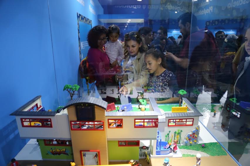 Navegando la Historia: Playmoculturas, en Parque Bicentenario. Especial.