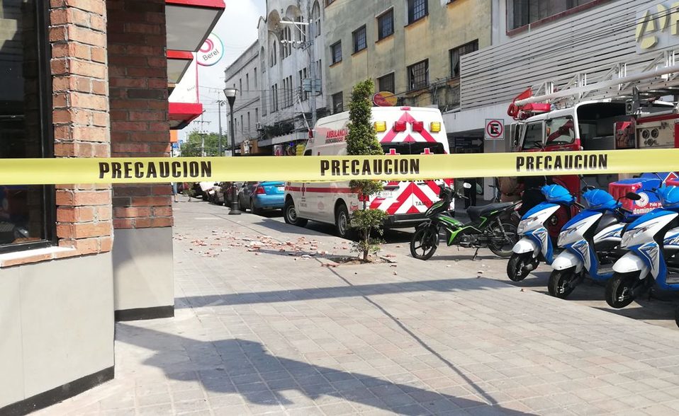 La zona del derrumbe fue acordonada por Protección Civil.  (Sandra Sosa)