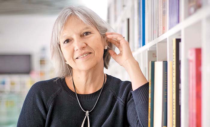 Con cuatro décadas de experiencia, hace unos días recibió el Premio Hispanoamericano de la especialidad en la Feria del Libro Tabasco. Araceli López