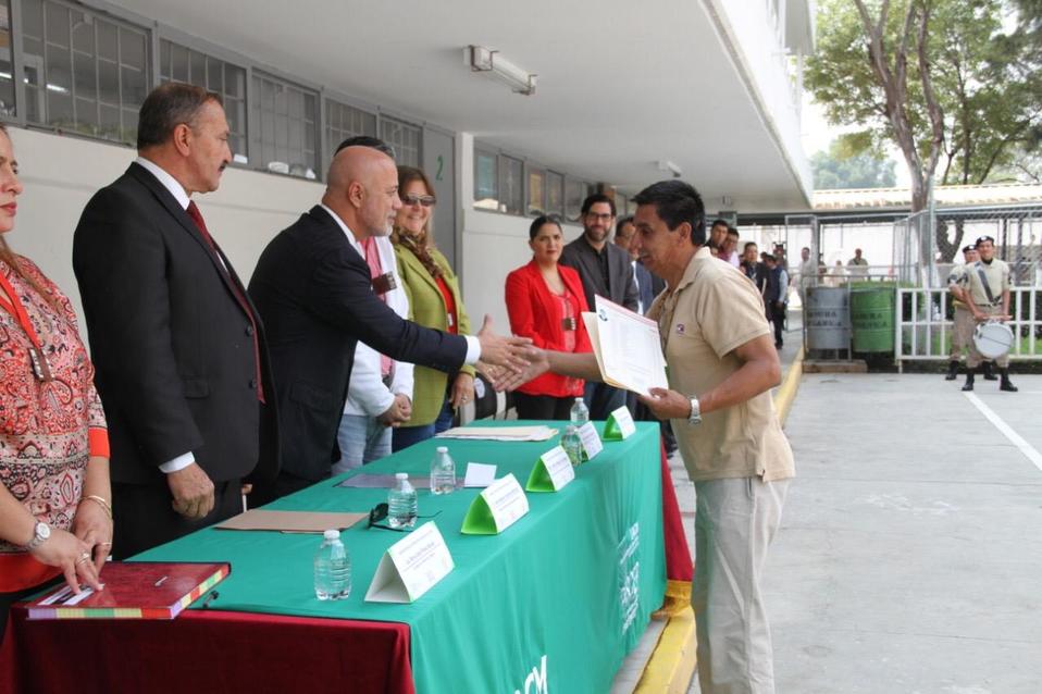 De los 267 internos que son parte de este programa, 264 cursan la licenciatura en Derecho. (Jorge Almazán R.)