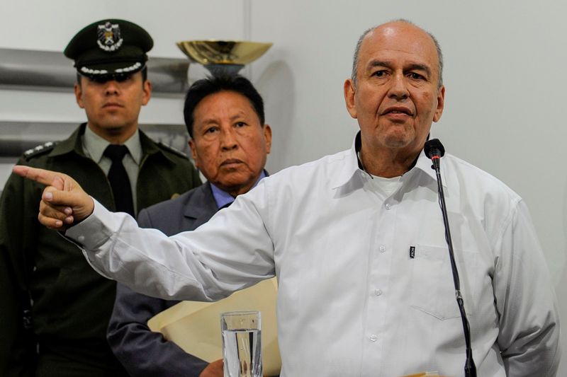 El ministro de gobierno, Arturo Murillo, hizo el anuncio. (AFP)