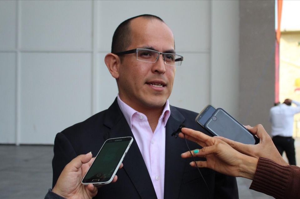 La reforma pretende desaparecer el artículo 10 que establece el derecho de los mexicanos a poseer armas en sus domicilios. (David Monroy)