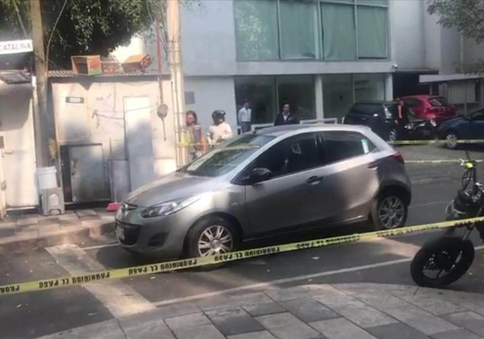 El conductor fue lesionado durante un intento de asalto en Insurgentes. | César Velázquez
