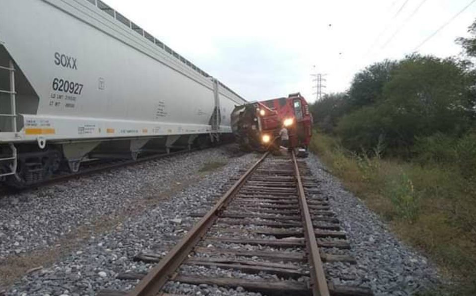 Derrapa tren y vuelca en Estación Manuel; no hay lesionados (Foto/CORTESÍA)