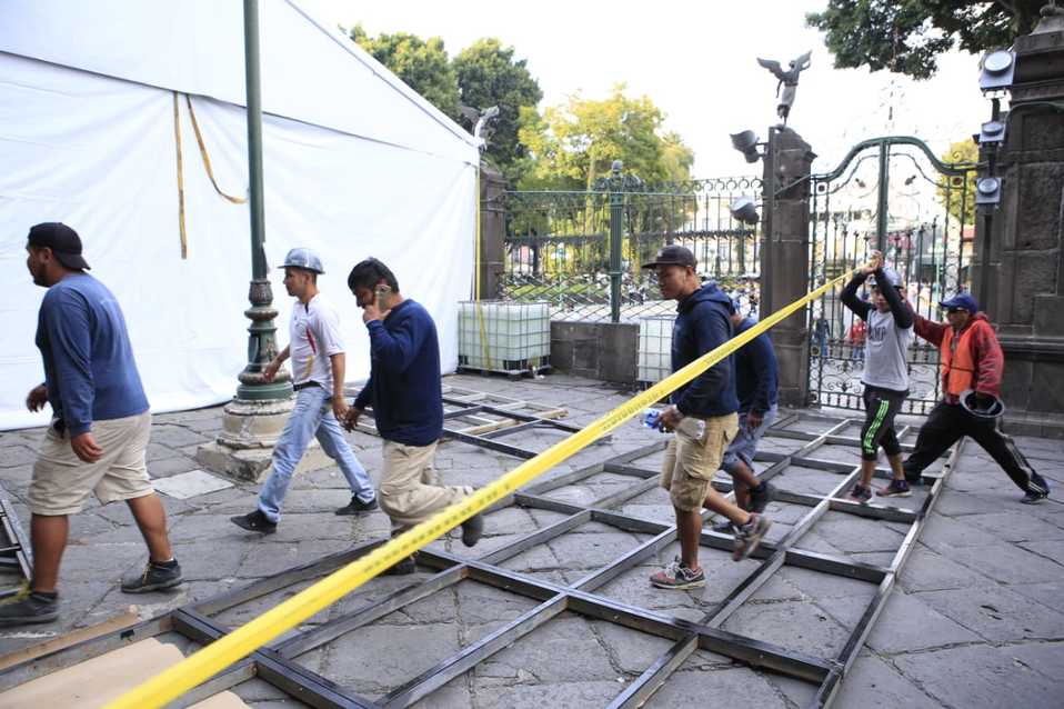 Reingresan los trabajadores a la obra. (Andrés Lobato)