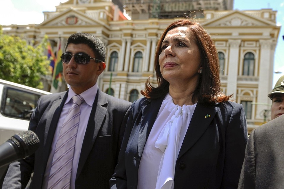 Karen Longaric informó que no se está persiguiendo a nadie en Bolivia. (AFP)