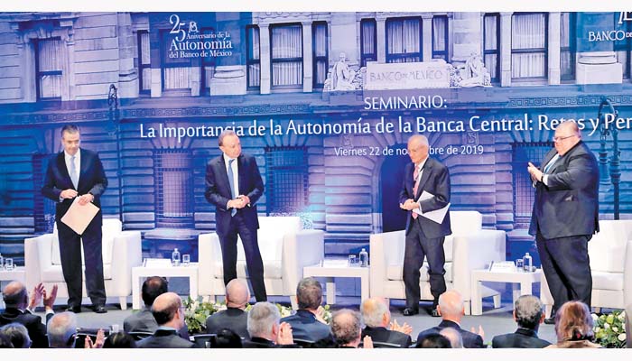 Ex gobernadores del banco central participaron en el seminario. Jesús Quintanar
