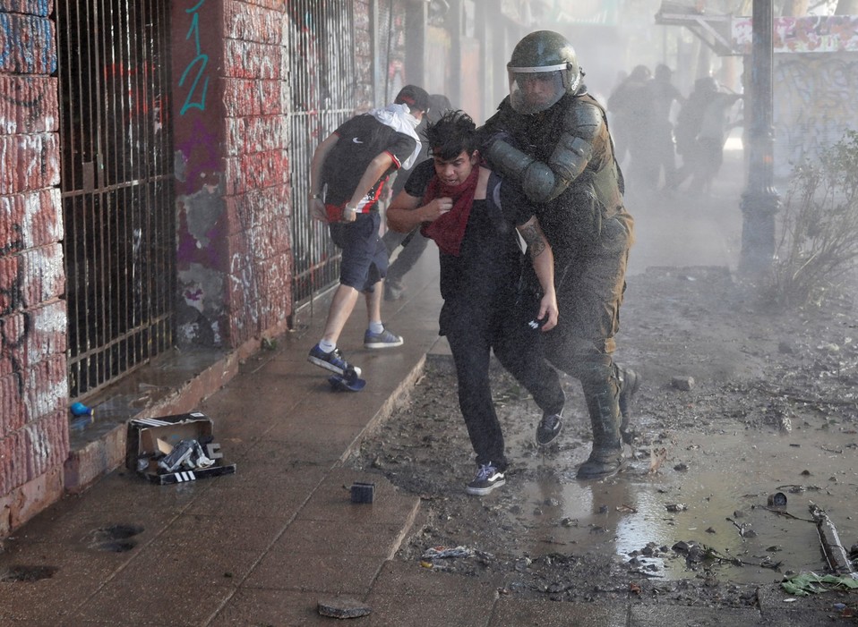 Se han presentado cargos contra 17 mil 434 personas en Chile desde que iniciaron las protestas en octubre y hasta mediados de noviembre. (Reuters)