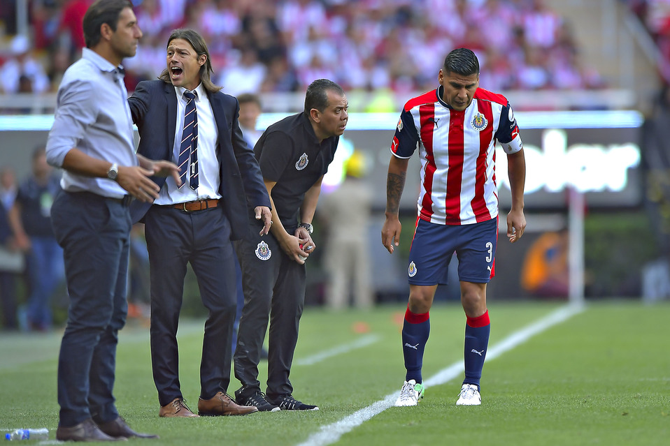 Matías Almeyda y Carlos Salcido cuando ambos formaban parte de Chivas (Mexsport)