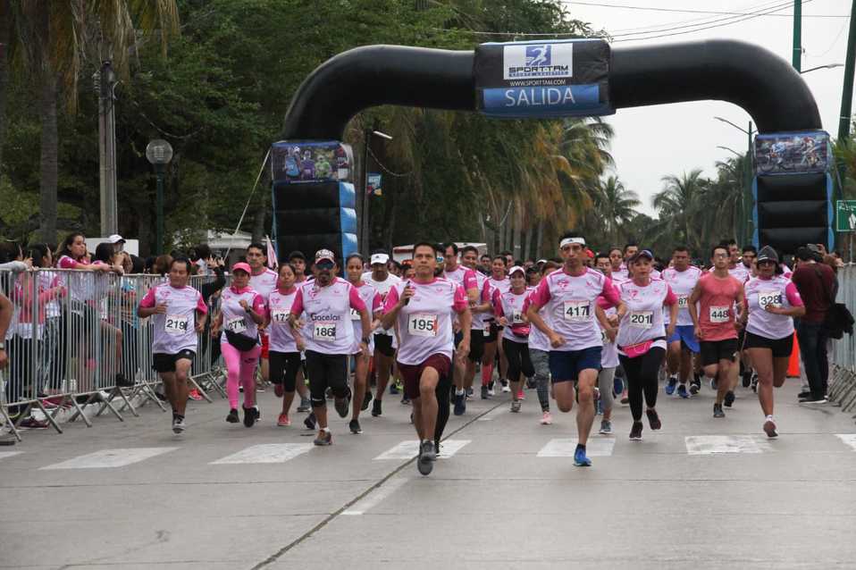 Súper carrera contra el cáncer de mama en Tampico (Foto/Yazmín Sánchez)