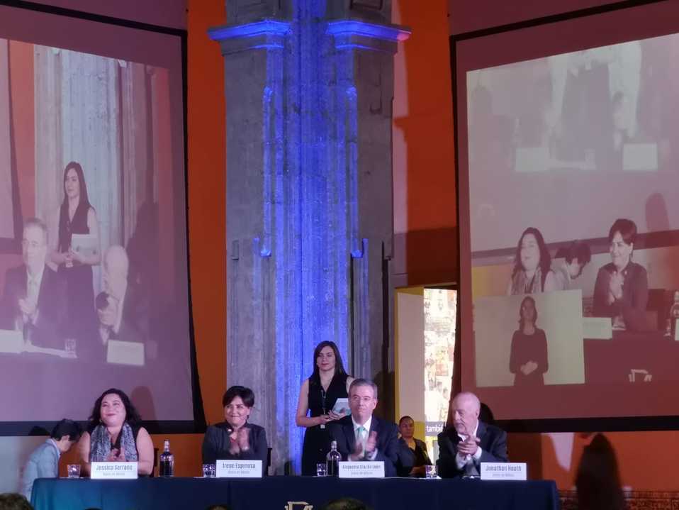 A la derecha, Jonathan Heath, subgobernador del Banco de México (Banxico)