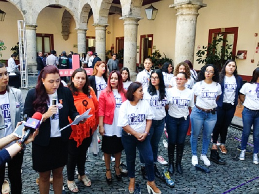 Impulsan ley para erradicar la violencia digital contra las mujeres. (Franco González)