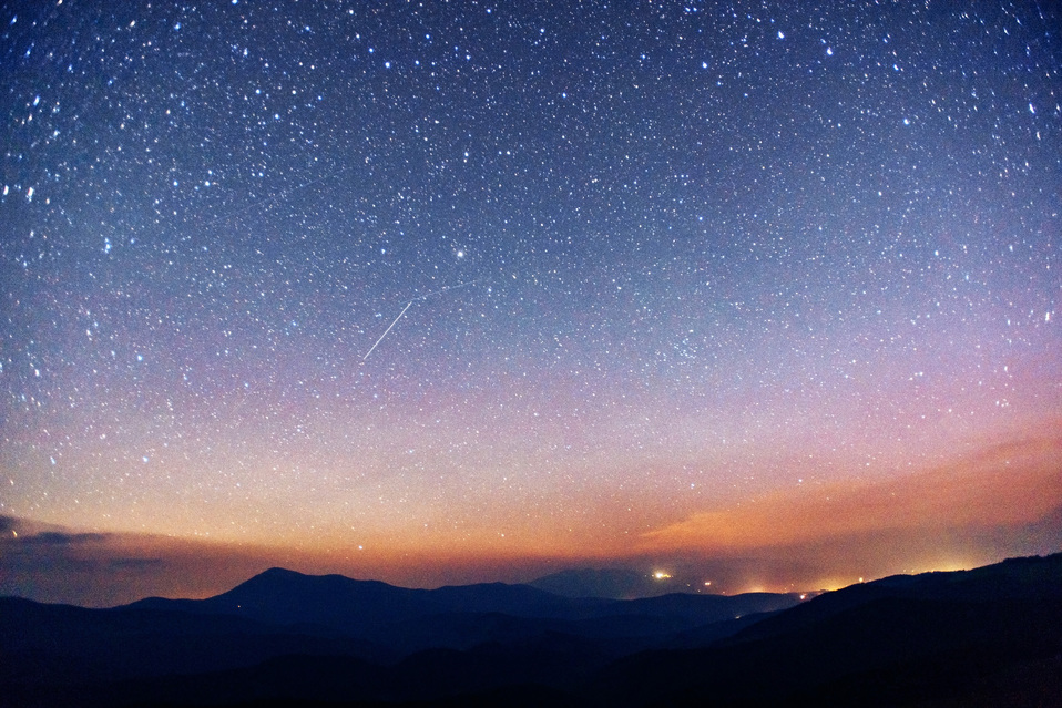 Lluvia de estrellas Gemínidas diciembre 2019 (Shutterstock).