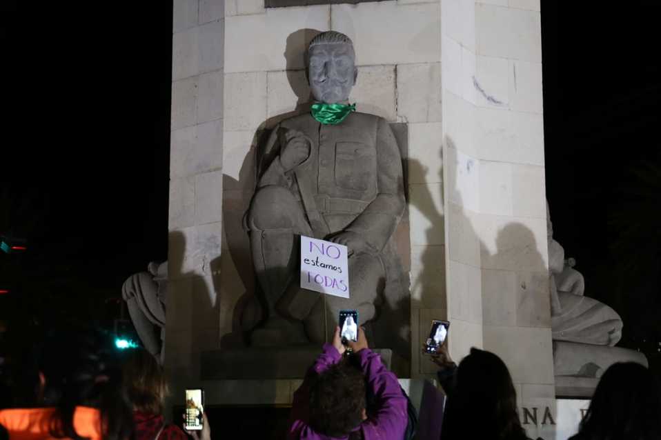 Piden aborto legal, seguro y gratuito durante la marcha del #25N. (Jorge Sánchez)