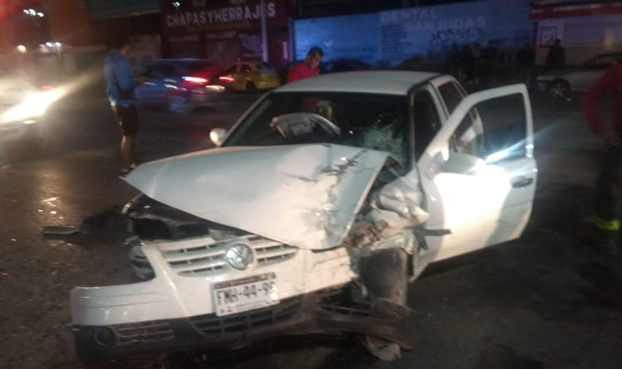 La conductora quedó hospitalizada bajo custodia policial. (Milenio Digital)