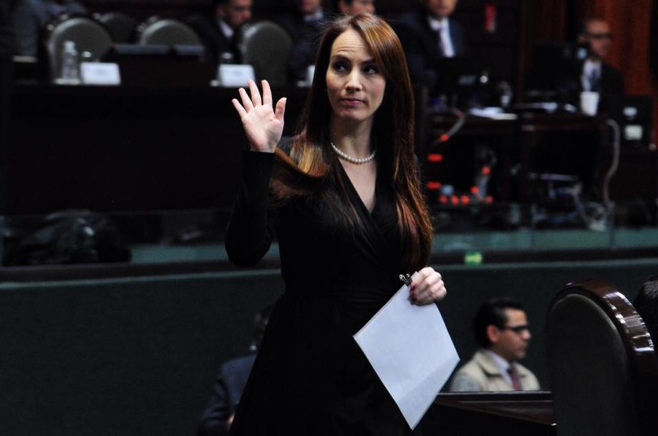 La diputada de Morena, Gabriela Cuevas durante la sesión de la Cámara de Diputados (Cuartoscuro)