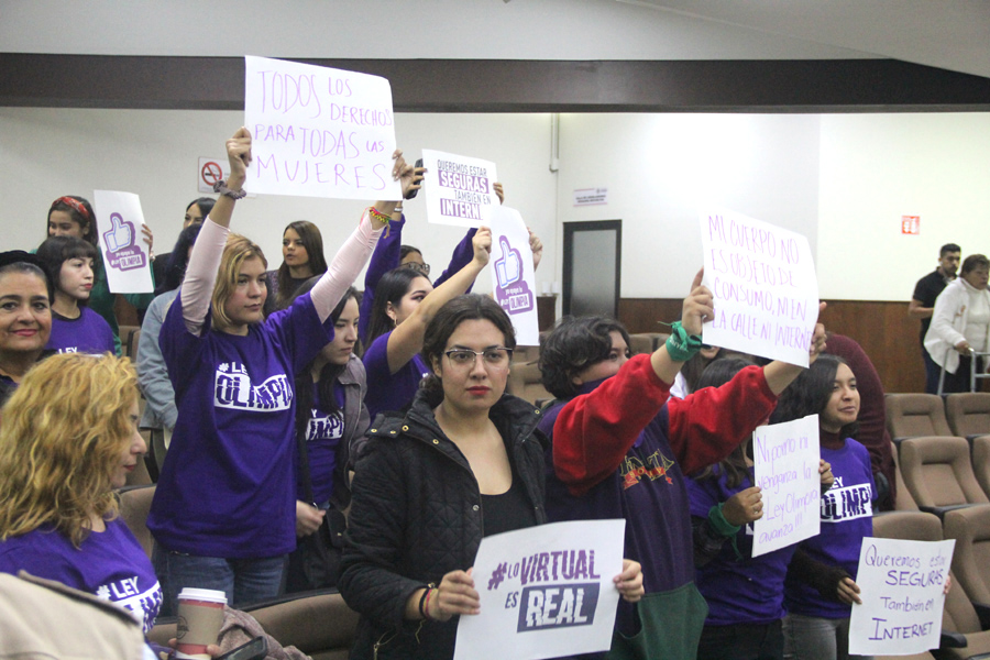 Estuvieron presentes organizaciones feministas. (Notivox Digital)