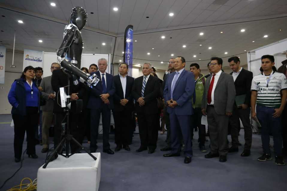 En el lugar se encuentra un área de exposición tecnológica de empresas y instituciones educativas. (Rolando Riestra)