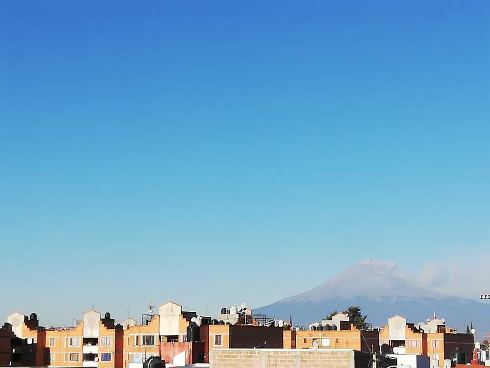El Cenapred informó que la actividad registrada en el coloso se encuentra contemplada dentro del Semáforo de Alerta Volcánica Amarillo Fase 2. (Jaime 