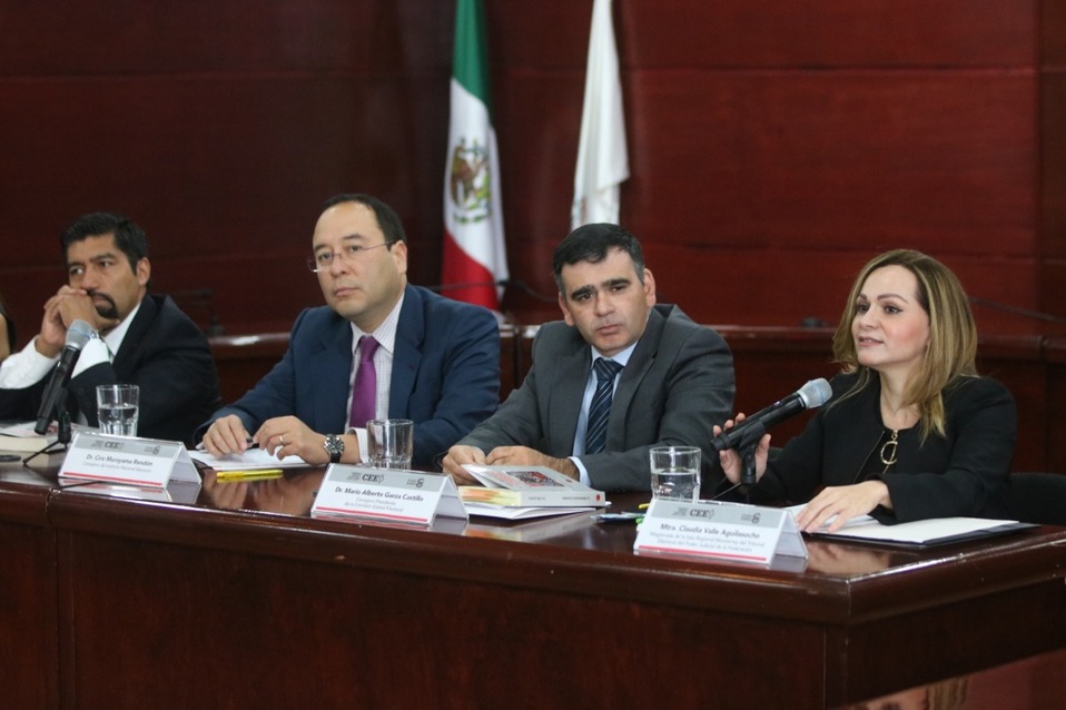 La ceremonia fue realizada en la nueva sede de la Comisión Estatal Electoral (CEE) Foto: Leonel Rocha