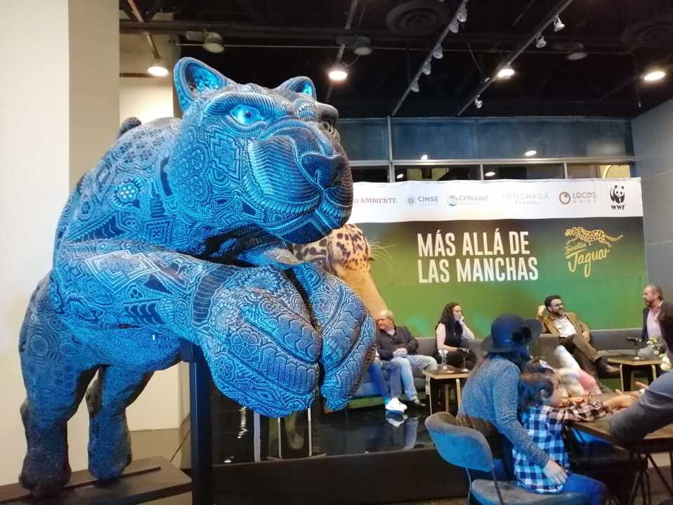 Cada jaguar cuenta con dos millones de chaquiras. (Especial)