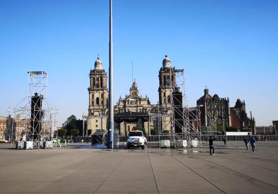 Inician preparativos por informe de AMLO en Zócalo de CdMx. | Jorge Becerril