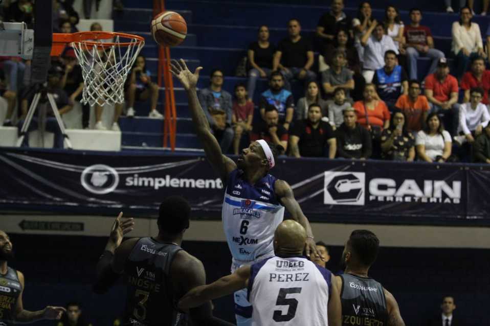 Huracanes Tampico se enfrentó a Fuerza Regia. (Yazmín Sánchez)