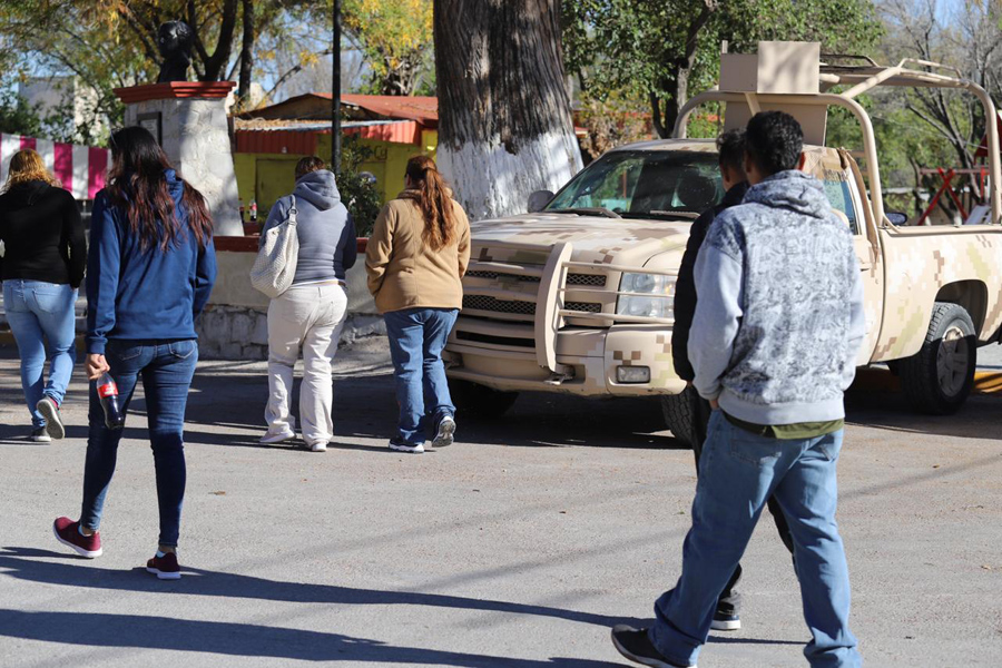 Este domingo la iglesia alcanzada por las balas, llamó a misa de forma regular a 24 horas del ataque. (Milenio Digital)