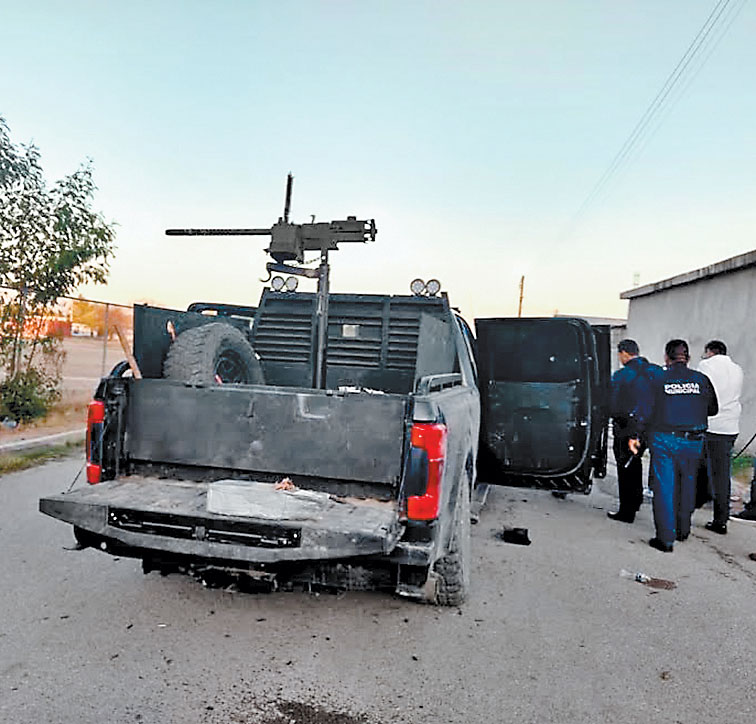 Una de las camionetas artilladas. (EFE)