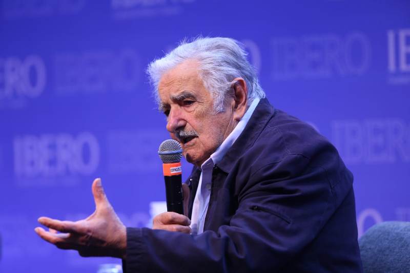 El ex presidente durante su discurso. (Héctor Tellez)